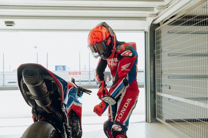 Shoei X-SPR PRO Marquez TC-1